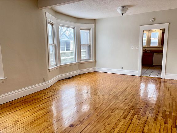4th image of 1641 Sanford St