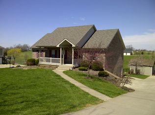 70 Spalding Ln, Coxs Creek, KY 40013