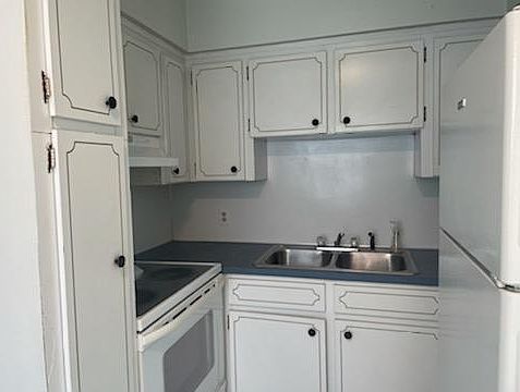 5th image of 4018 6th St S Unit 3