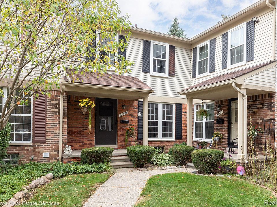 1st image of 36525 Park Place Dr