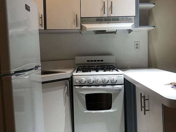 3rd image of 437 E 74th St APT 1B