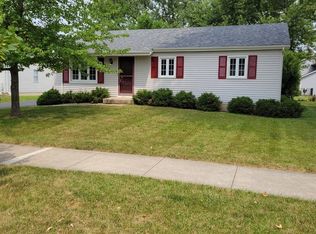 603 Cherrywood Dr, North Aurora, IL 60542