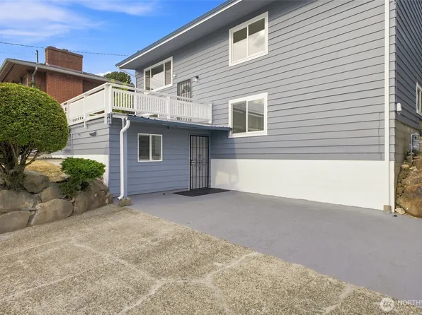 5922 23rd Avenue S, Seattle, WA 98108