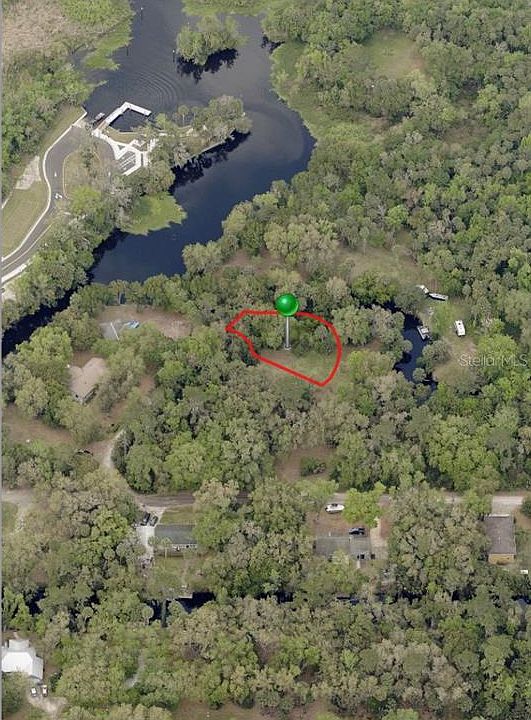1st image of 1696 Caroline Dr
