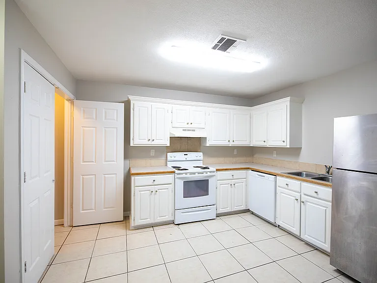 883A-SISTRUNK-kitchen_01162025