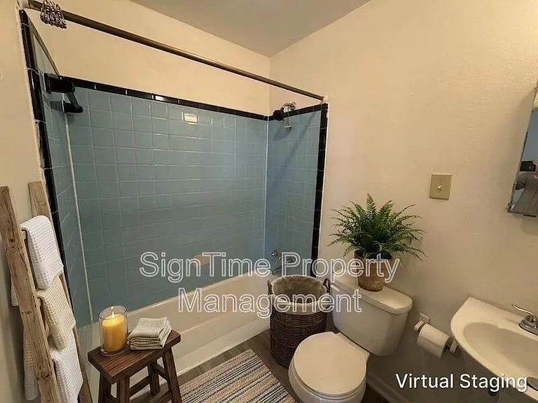 38 E Franklin St #4 — Photo 8
