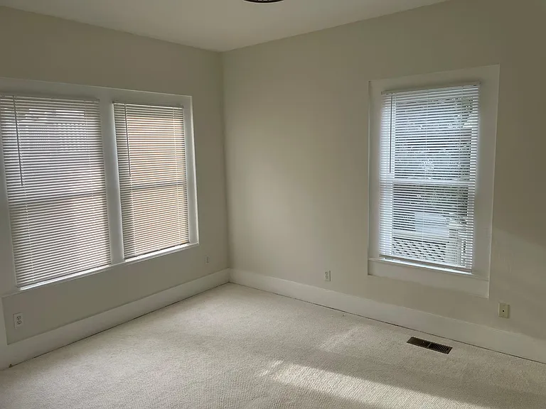 625 Hawthorne St — Photo 6