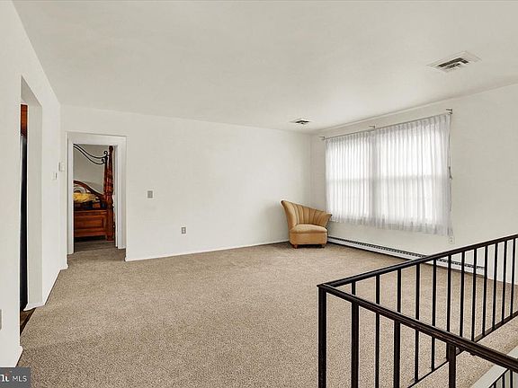 5th image of 108 Wading Spring Ln