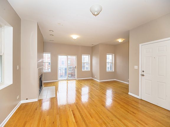 5th image of 4433 S Calumet Ave APT 2S