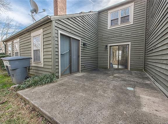 4th image of 6532 Point Comfort Ln