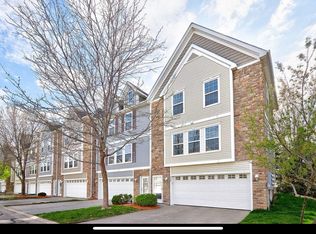 330 NE Olivewood, Waukee, IA 50263