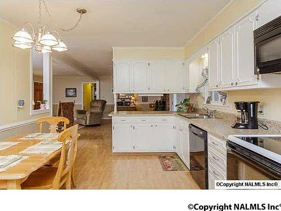 5th image of 1112 Greenville Pike