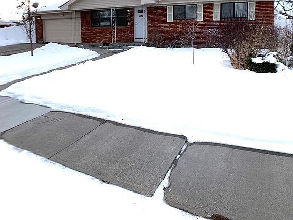 2nd image of 1220 Nixon Ave