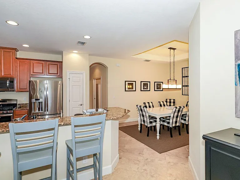 5867 Cavano Dr — Photo 11