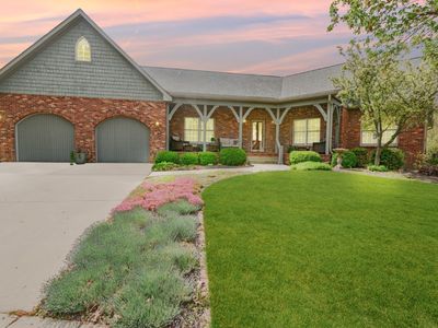 3 Stonehedges Ct, Bloomington, IL, 61705