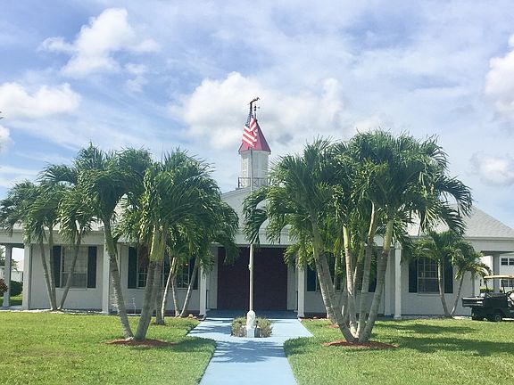 3rd image of 1525 Myerlee Country Club Blvd APT X6