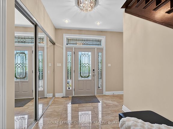 3rd image of 2754 Eagleson Rd