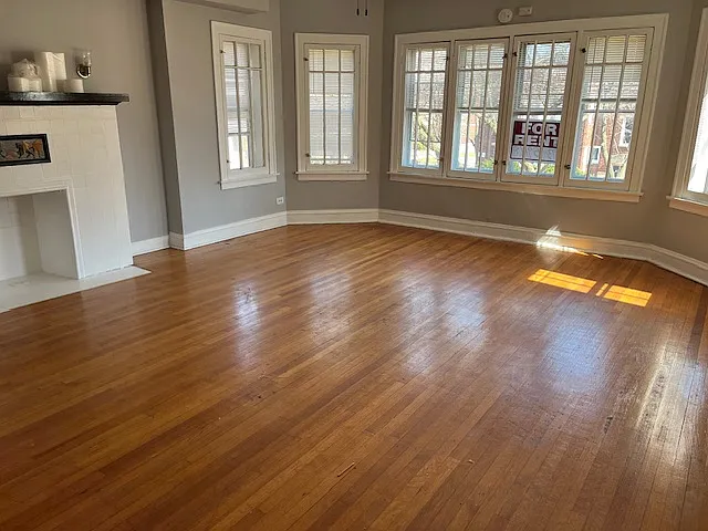 Building Photo - 7804 S Burnham Ave #3
