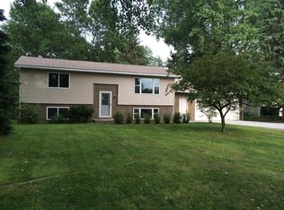 6610 Black Duck Dr, Lino Lakes, MN 55014