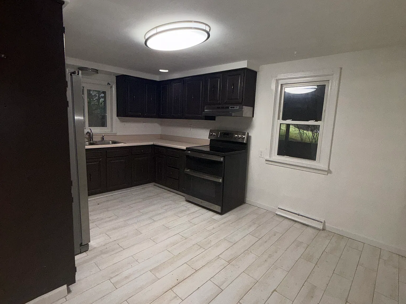 2 bed, 1400 sqft, $1,500 — Photo 4