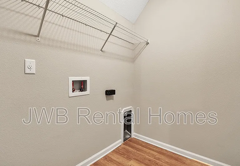 5658 Doeboy St — Photo 12