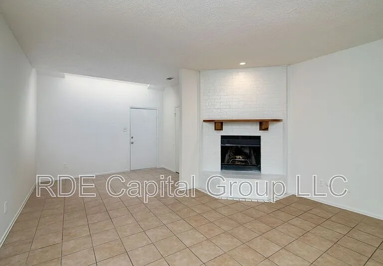 1423 Weiler Blvd — Photo 5