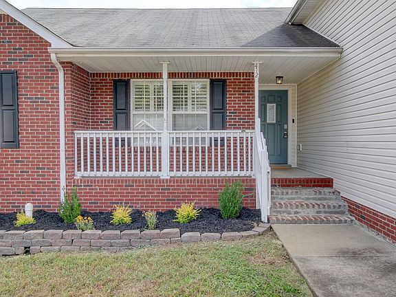 2nd image of 412 Piney Dr