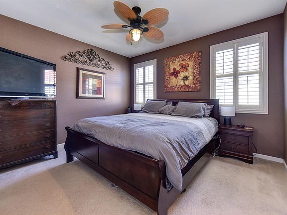 3rd image of 2527 Huckleberry Cir
