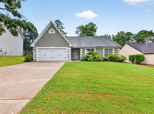 910 Prestonwood Dr, Lawrenceville, GA 30043