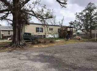 698 Early St, Paradis, LA 70080