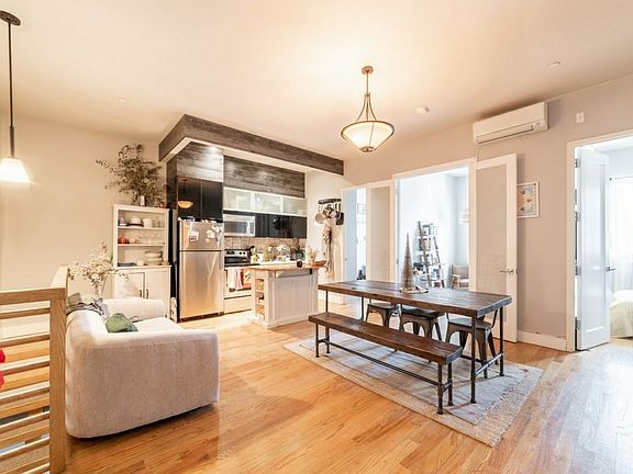 2nd image of 1448 Bedford Ave #B4