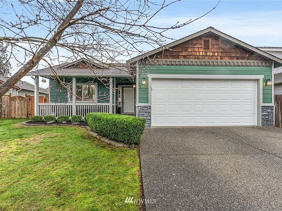 12021 57th Ave NE, Marysville.  A well-appointed rambler with southern exposure in NE Marysville.