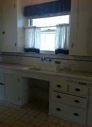 5th image of 1541 N Van Ness Ave