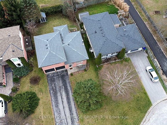 3rd image of 10 Hawkins St