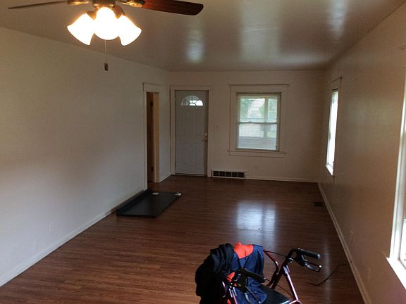 Living Room/ Dining Room