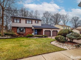 11 Lyric Dr, Colonia, NJ 07067