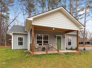 303 4th St NE, Arab, AL 35016