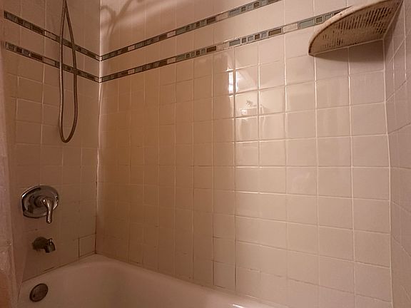 2nd image of 5955 Longbow Ln APT 8