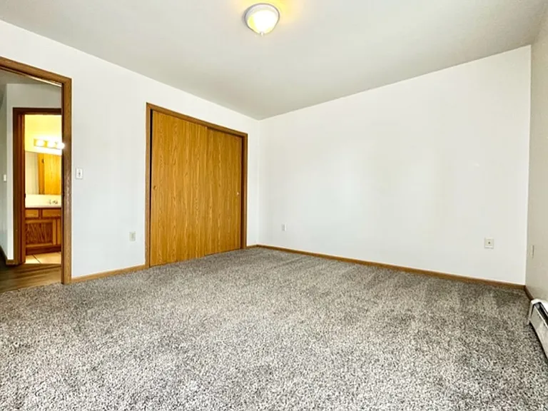 225 Fort Howard Ave — Photo 13