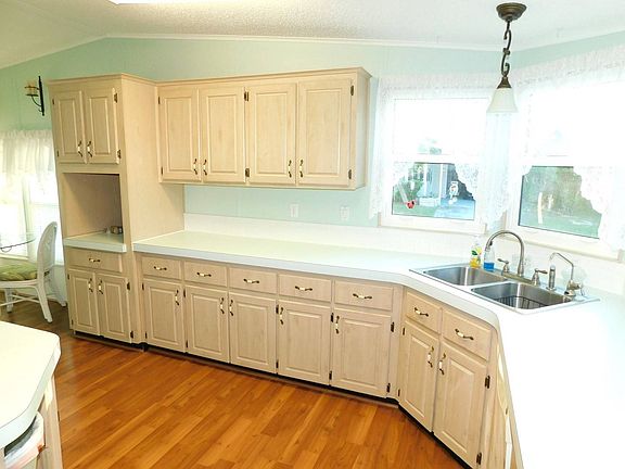 5th image of 6310 Forest Lake Dr