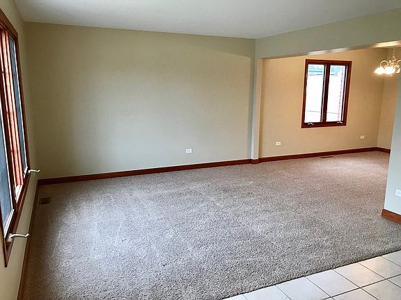 4th image of 5309 Christopher Dr