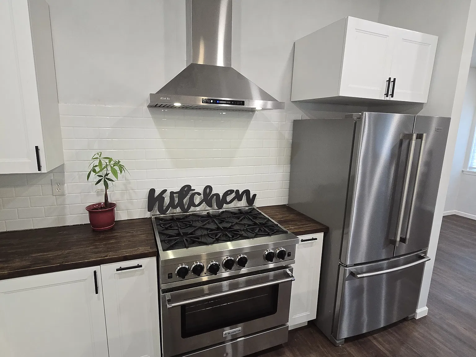 4 bed, 1362 sqft, $3,500 — Photo 1