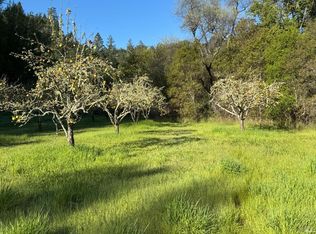 2660 Wallace Creek Road, Healdsburg, CA 95448