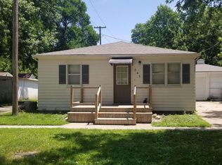 242 N 4th St, Tecumseh, NE 68450
