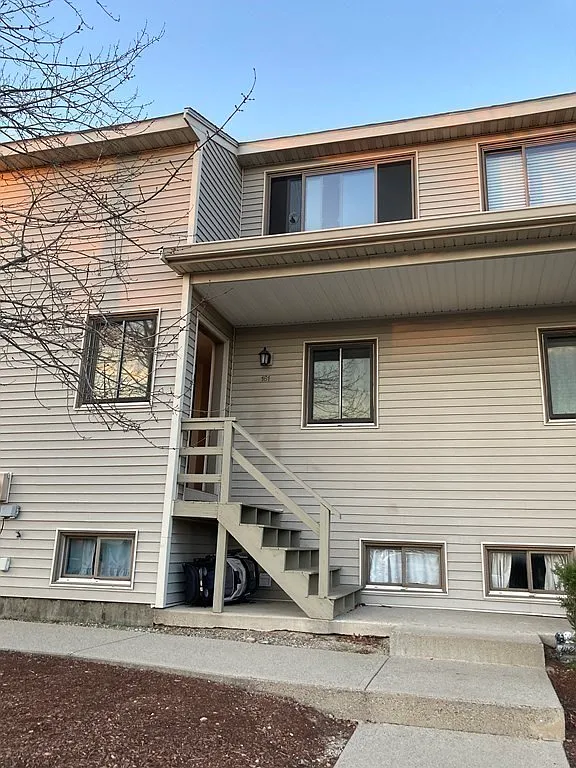 2 bed, 1.5 bath, 1122 sqft, $2,500 — Photo 1