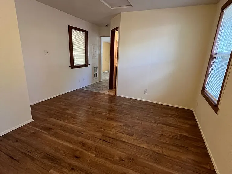 412 NW Manzanita Ave #A & B — Photo 12