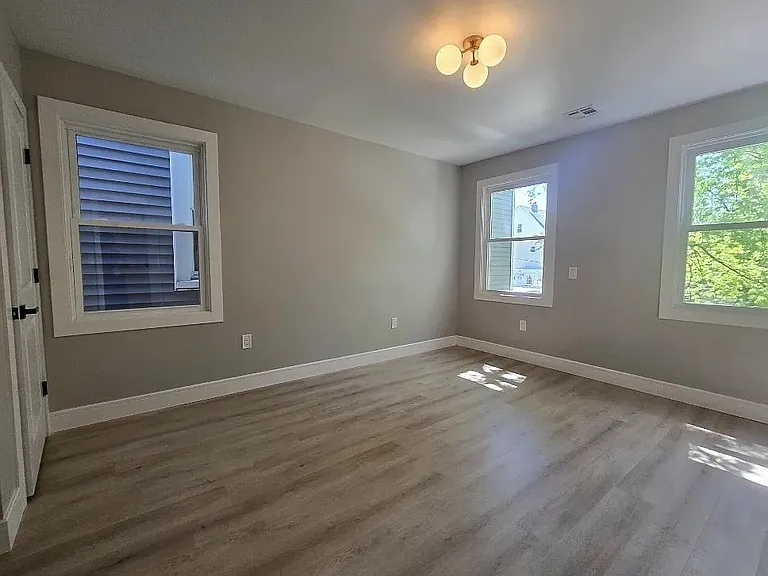 207 Virginia Ave #2 — Photo 5