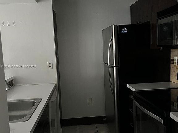 4th image of 7035 NW 186th St APT D102