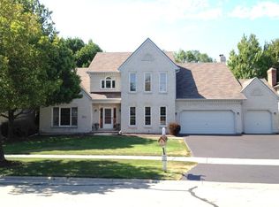 941 Spindletree Ave, Naperville, IL 60565