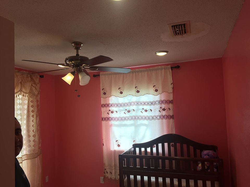 2nd image of 1013 N Meadows Dr